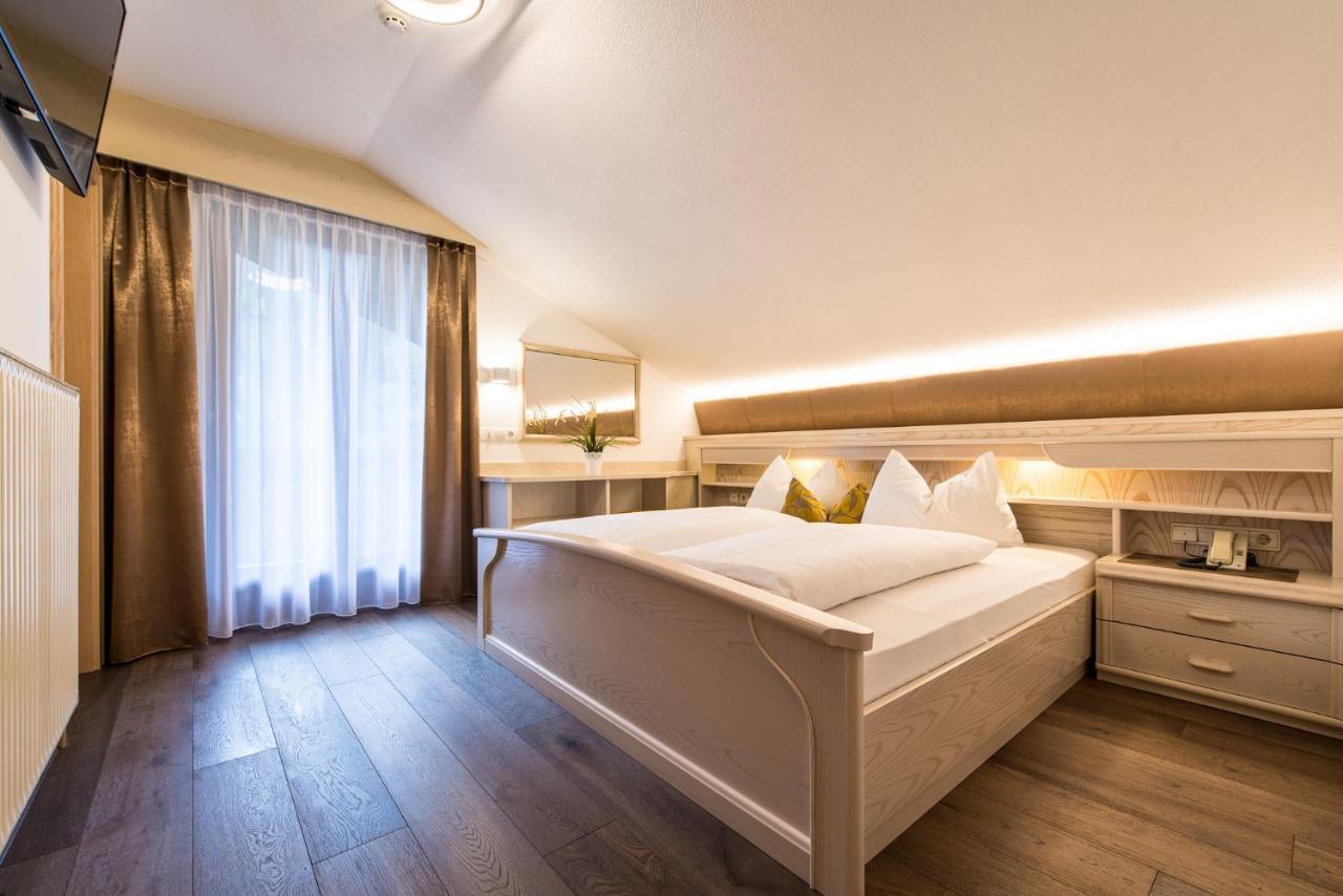 Hotel Sigmunderhof Chienes Ngoại thất bức ảnh