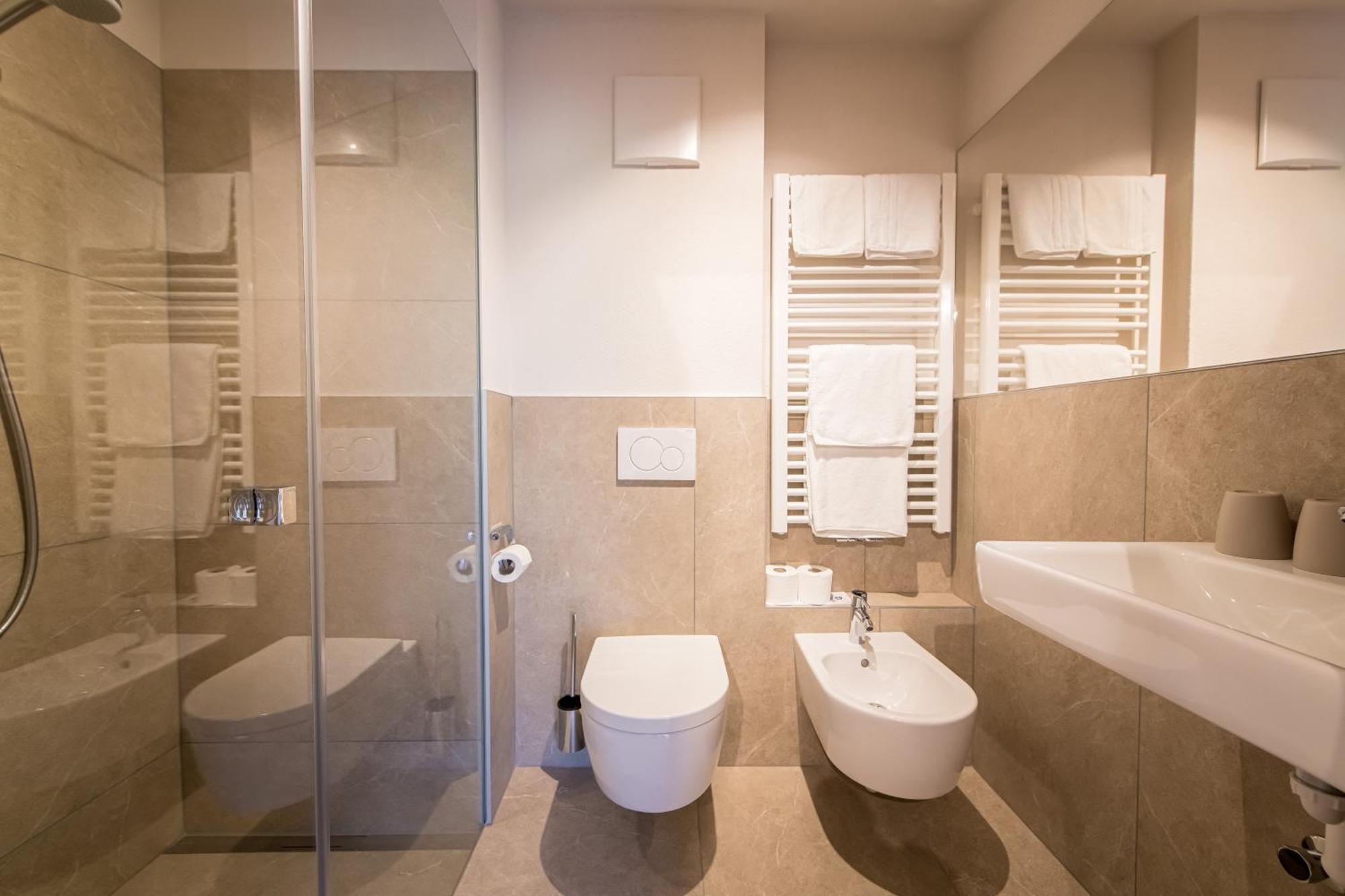 Hotel Sigmunderhof Chienes Ngoại thất bức ảnh
