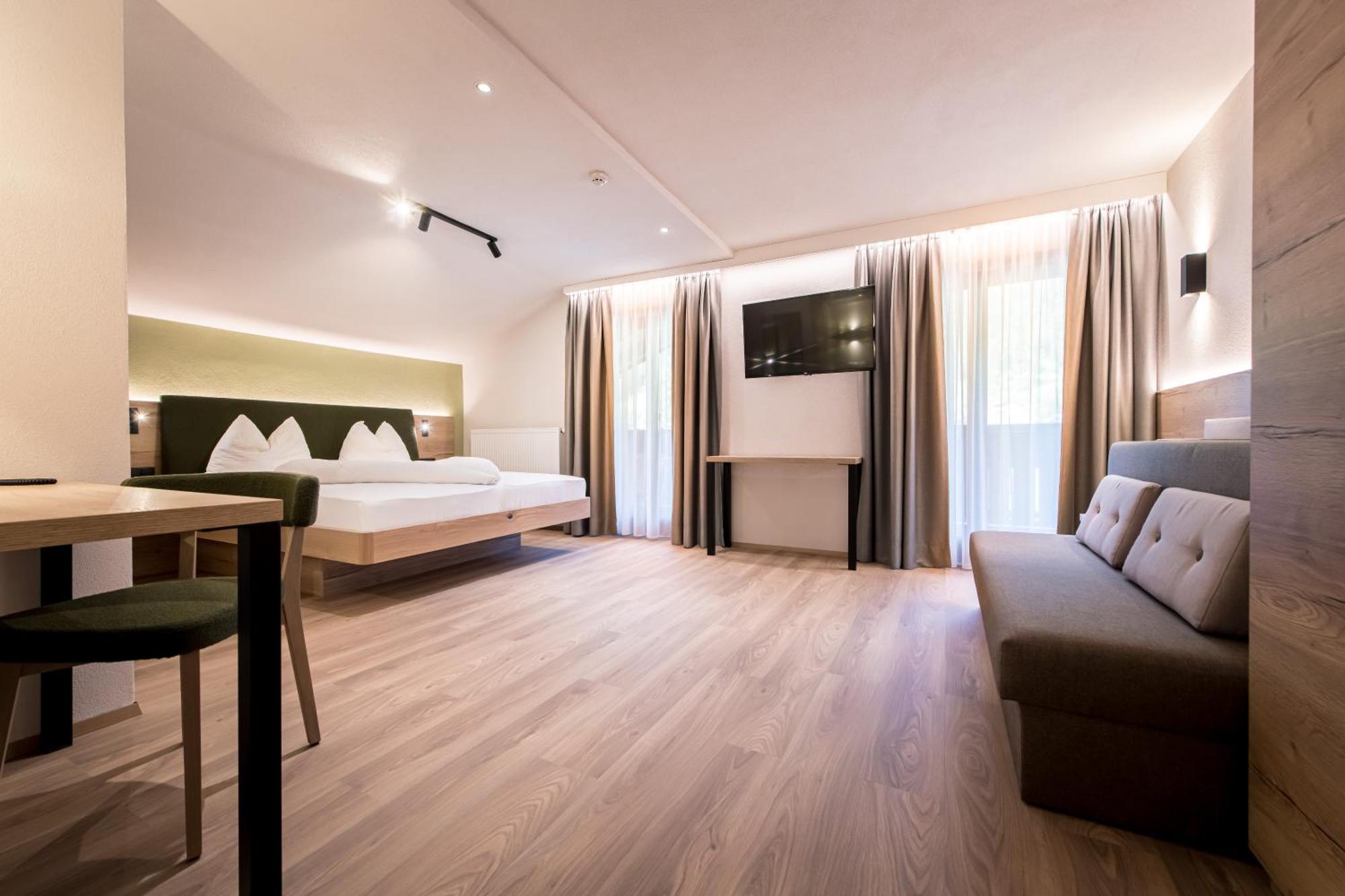 Hotel Sigmunderhof Chienes Ngoại thất bức ảnh